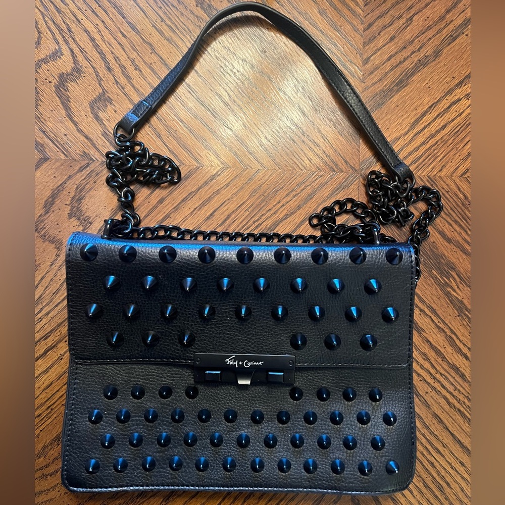 SKYLINE BANDIT DROP LOCK CROSSBODY
